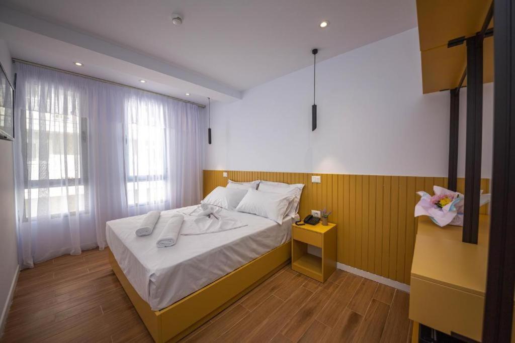 Hesperus Hotel Орікум Екстер'єр фото