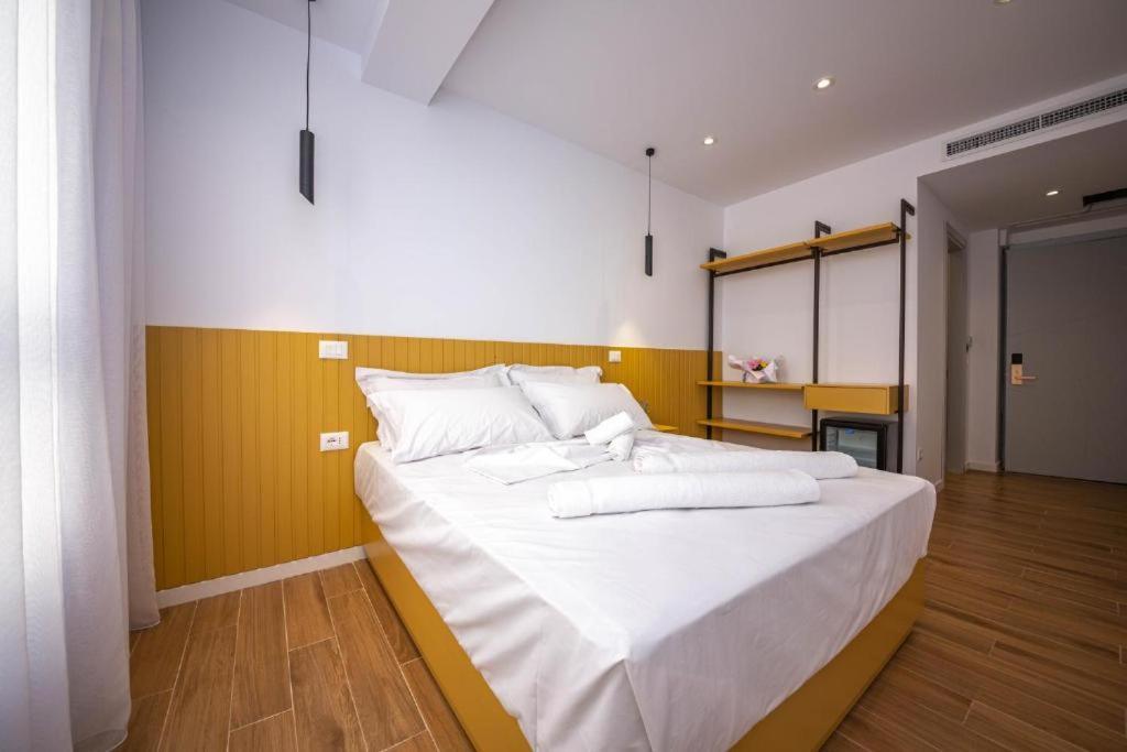 Hesperus Hotel Орікум Екстер'єр фото