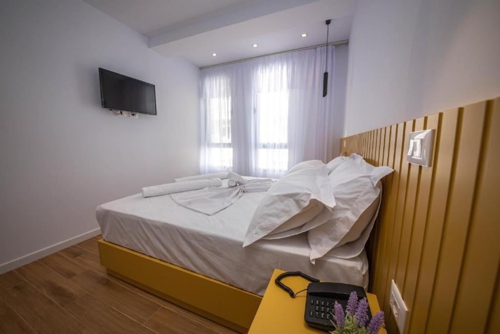 Hesperus Hotel Орікум Екстер'єр фото