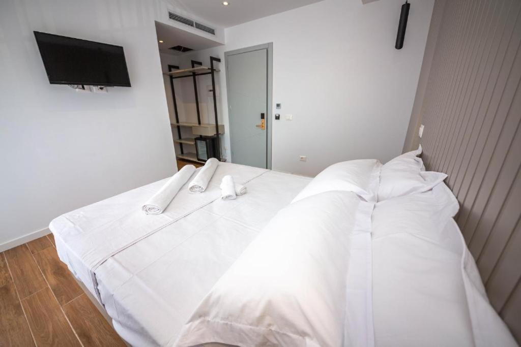 Hesperus Hotel Орікум Екстер'єр фото